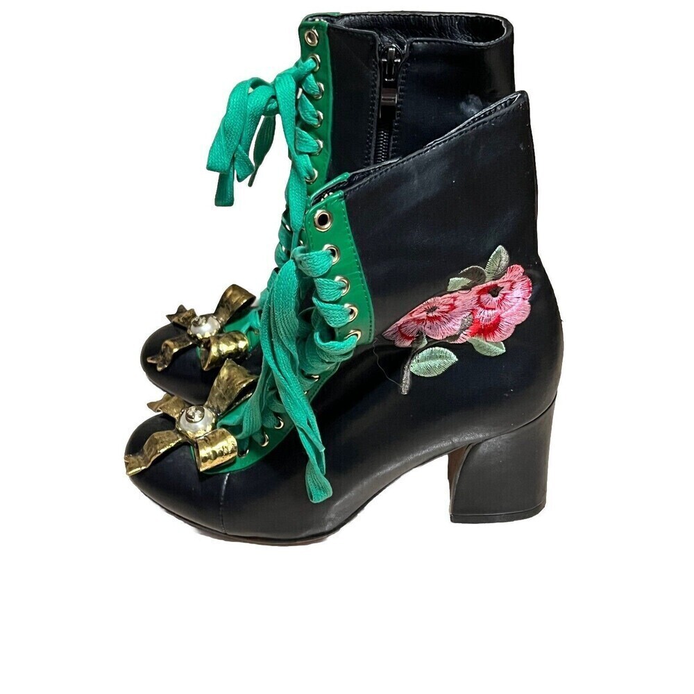 Shishang Women’s Embroidered Lace Up Faux Leather Character Booties